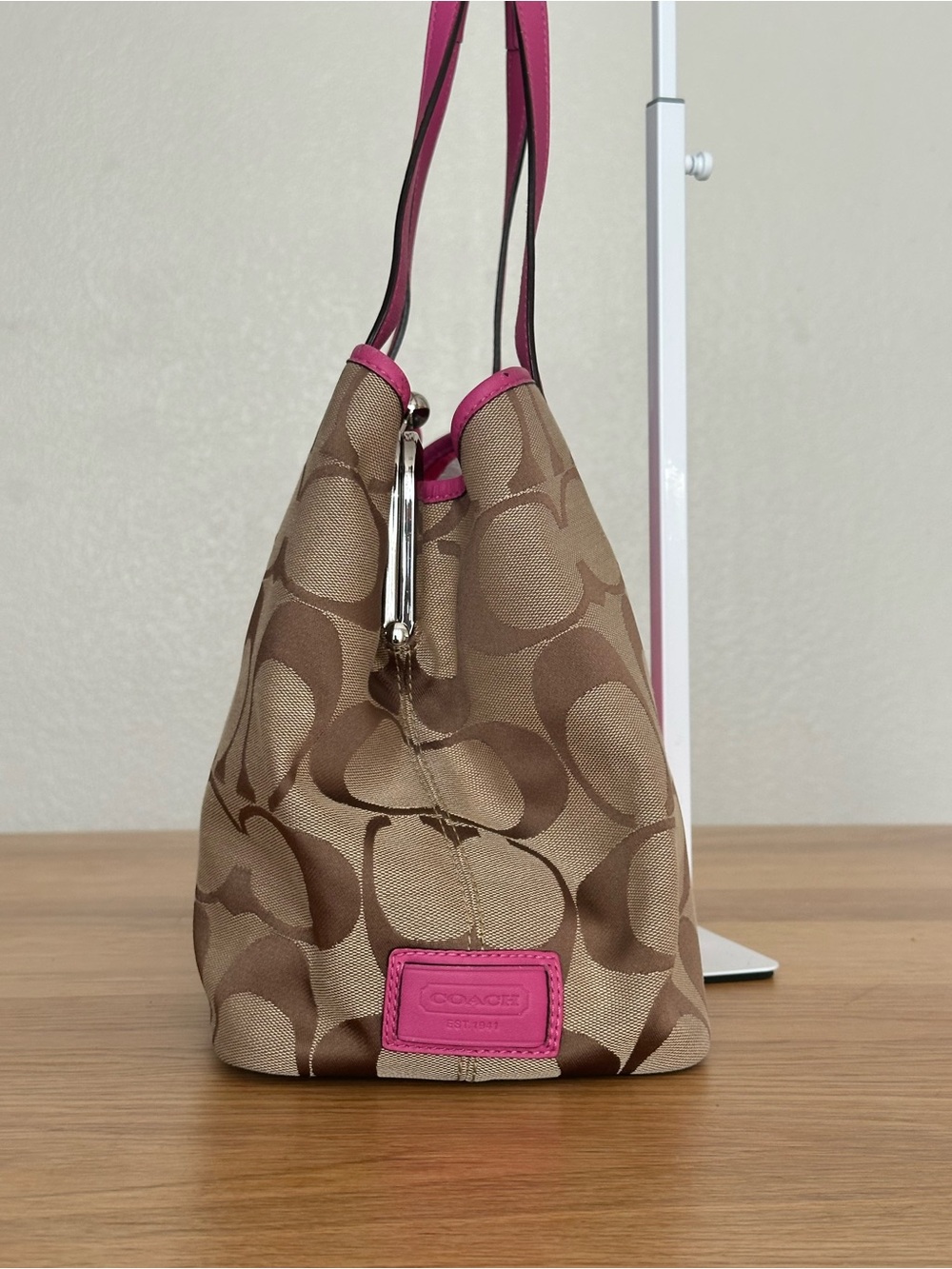 Coach Mono Shoulder Bag - Picture 14 of 15